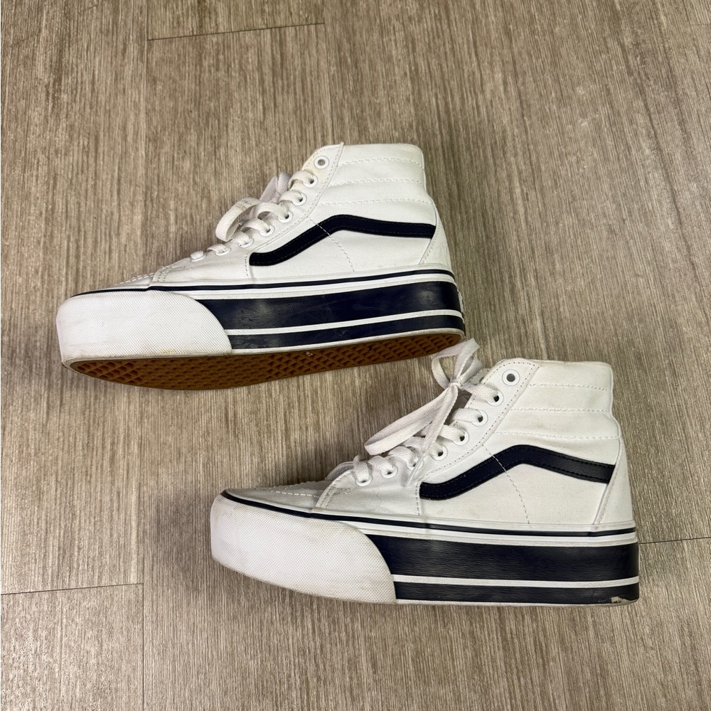 Vans White High-Top platform Sneakers with blue Stripe